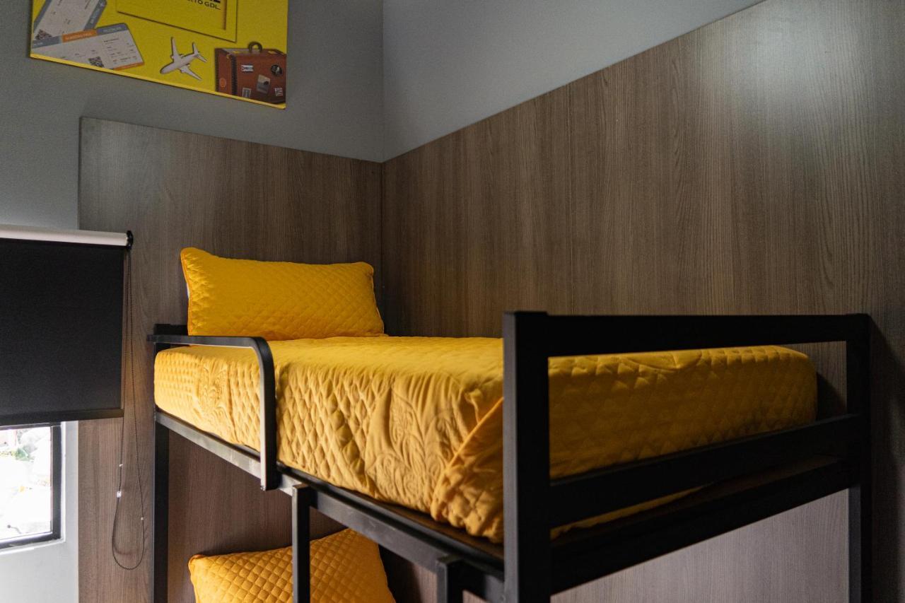 Check Inn Hostal Aeropuerto Gdl Las Pintas ภายนอก รูปภาพ