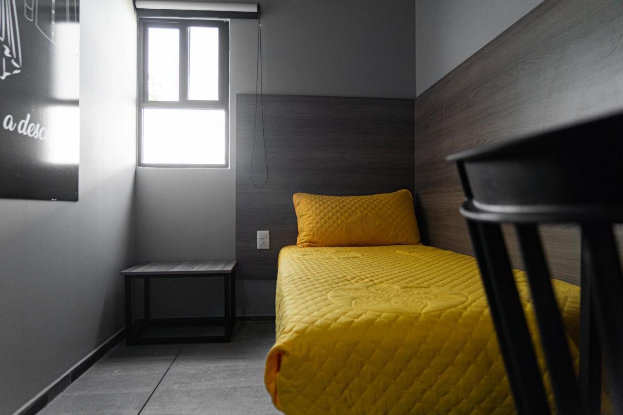 Check Inn Hostal Aeropuerto Gdl Las Pintas ภายนอก รูปภาพ
