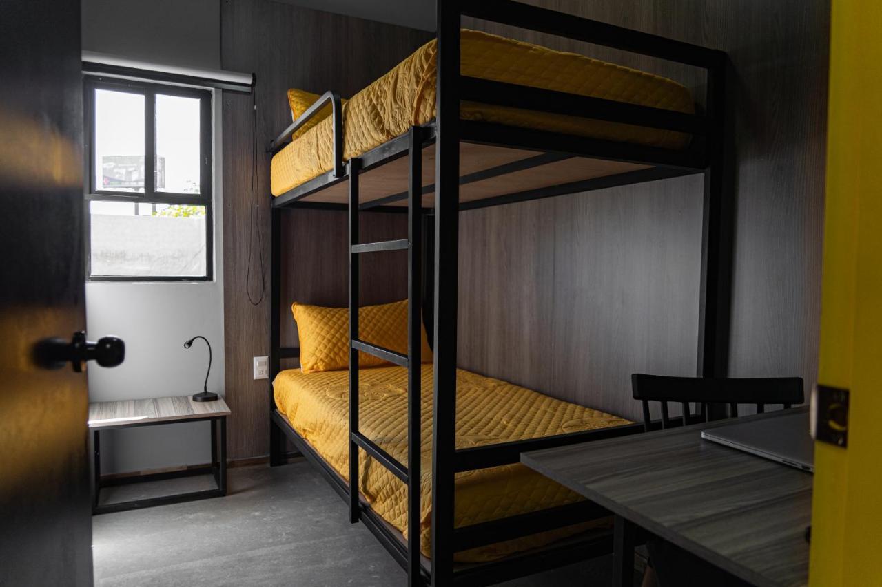 Check Inn Hostal Aeropuerto Gdl Las Pintas ภายนอก รูปภาพ