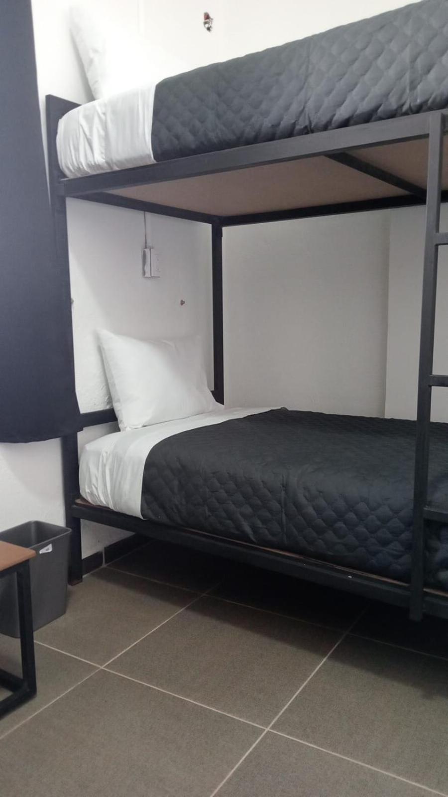 Check Inn Hostal Aeropuerto Gdl Las Pintas ภายนอก รูปภาพ