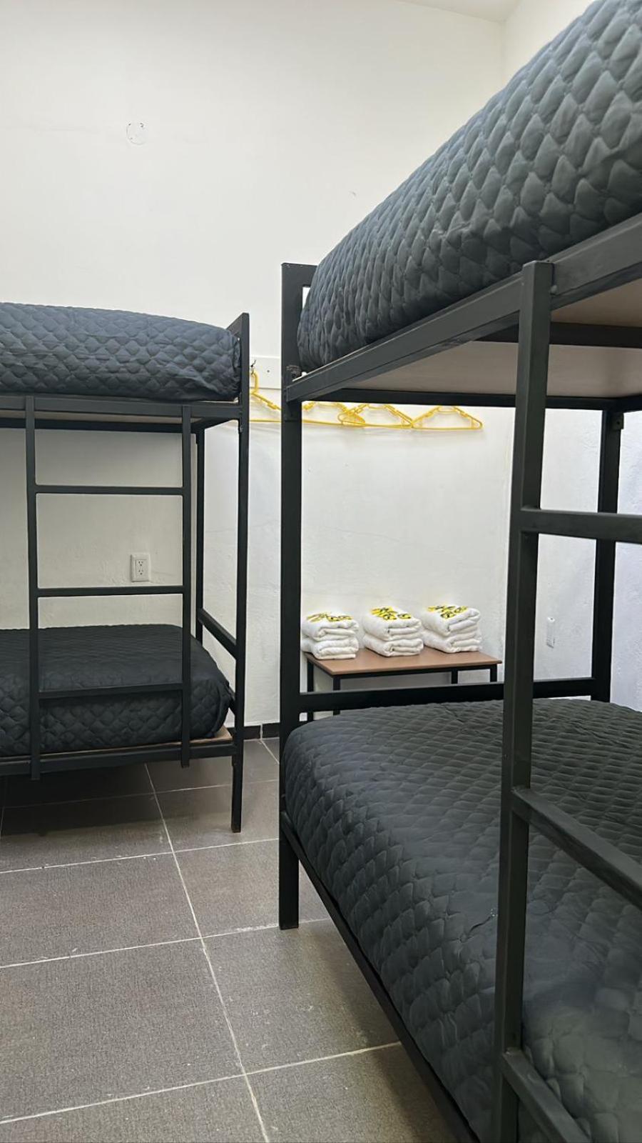 Check Inn Hostal Aeropuerto Gdl Las Pintas ภายนอก รูปภาพ